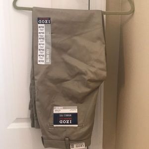 NWT men’s izod slim fit khakis